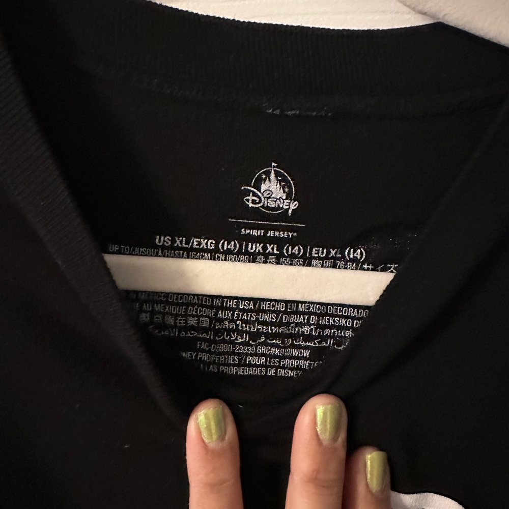 Disney World Black and White Spirit Jersey - Picture 5 of 5